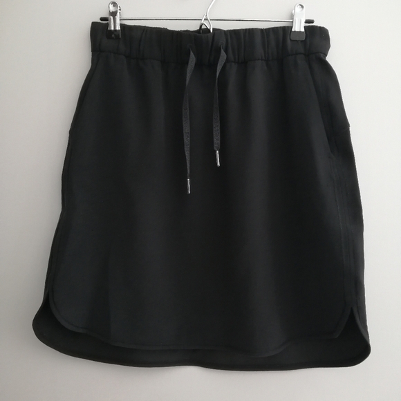 Lululemon On The Fly Woven Skirt Black Size 8 - Picture 3 of 15